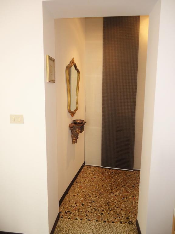 Marinaressa Biennale Terrazza Apartment เวนิส ภายนอก รูปภาพ