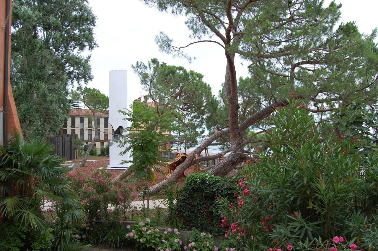 Marinaressa Biennale Terrazza Apartment เวนิส ภายนอก รูปภาพ